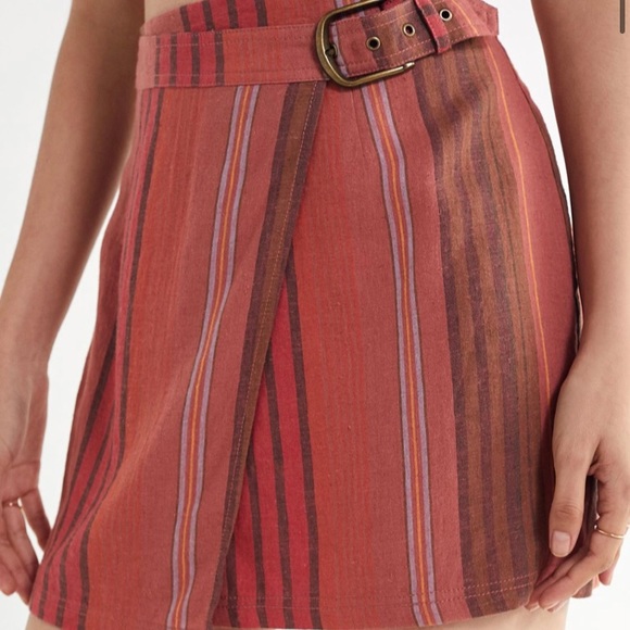 NWOT Urban Outfitters size XS Ventura striped buckle wrap skirt - Picture 2 of 12
